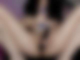 emma7's Live Sex Cam Show