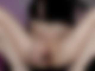 emma7's Live Sex Cam Show