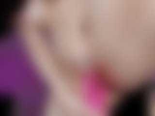 emma7's Live Sex Cam Show