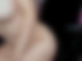 emma7's Live Sex Cam Show