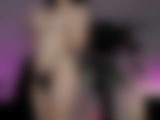 emma7's Live Sex Cam Show
