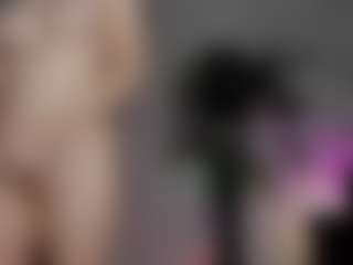emma7's Live Sex Cam Show