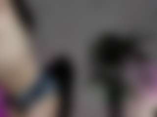 emma7's Live Sex Cam Show