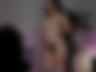 emma7 MILF webcam performer live streaming