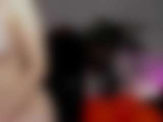 emma7's Live Sex Cam Show