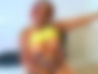 Live cam show with msfitqueen - Black BBW on Pornisteam.com