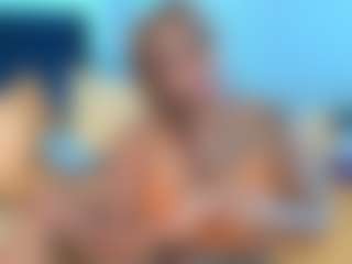 Live cam show with msfitqueen - Bedroom Curvy on Camiplay Live