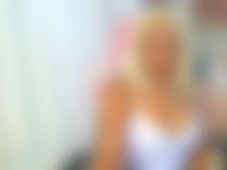 Show de cam en vivo con msfitqueen - Blowjob en Camsoda