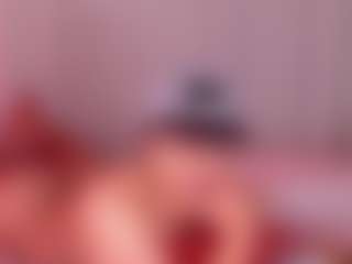 Live cam show with isabellamout - Big Clit on livesuperchat.net