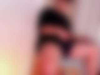Live cam show with Yossef_Transboy - Muscular on Milfs Live