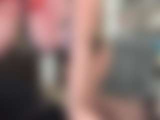 newlisa2018's Live Sex Cam Show