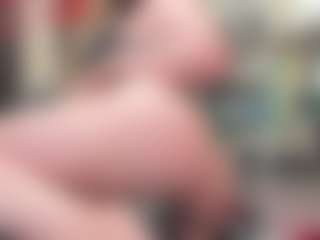 newlisa2018's Live Sex Cam Show
