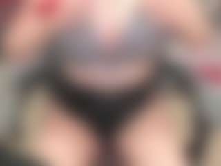 newlisa2018's Live Sex Cam Show