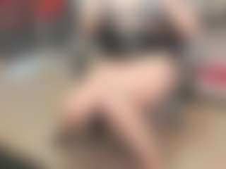 newlisa2018's Live Sex Cam Show