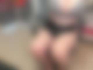 newlisa2018's Live Sex Cam Show