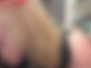 newlisa2018's Live Sex Cam Show