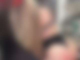 newlisa2018's Live Sex Cam Show