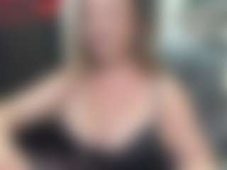 newlisa2018's Live Sex Cam Show