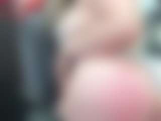 newlisa2018's Live Sex Cam Show