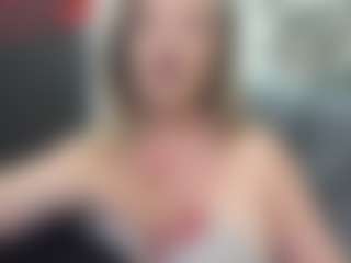 newlisa2018's Live Sex Cam Show
