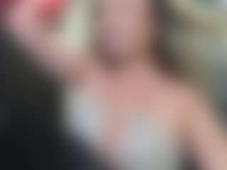 newlisa2018's Live Sex Cam Show
