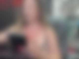 newlisa2018's Live Sex Cam Show