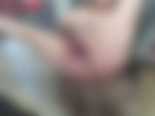 newlisa2018's Live Sex Cam Show