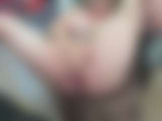 newlisa2018's Live Sex Cam Show