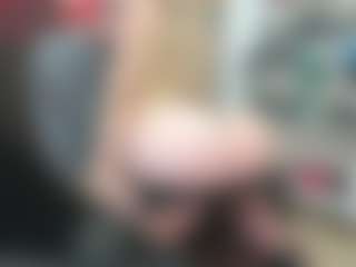 newlisa2018's Live Sex Cam Show