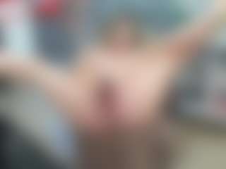 Live cam show with newlisa2018 - Smoke on CamClone