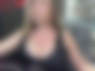 newlisa2018's Live Sex Cam Show