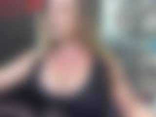 newlisa2018's Live Sex Cam Show