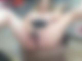 newlisa2018's Live Sex Cam Show