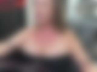 newlisa2018's Live Sex Cam Show