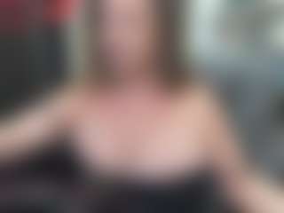 newlisa2018's Live Sex Cam Show