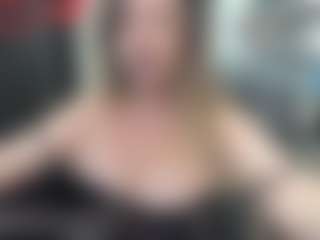 newlisa2018's Live Sex Cam Show