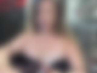 newlisa2018's Live Sex Cam Show
