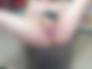 newlisa2018's Live Sex Cam Show