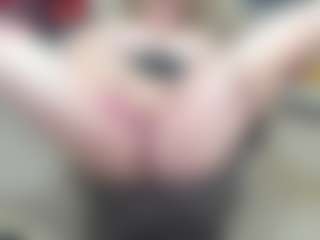 newlisa2018's Live Sex Cam Show