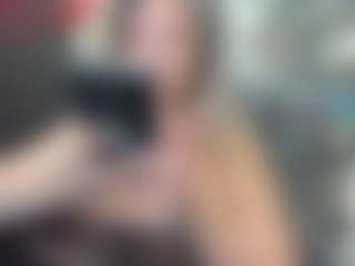 newlisa2018's Live Sex Cam Show