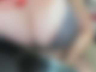 newlisa2018's Live Sex Cam Show