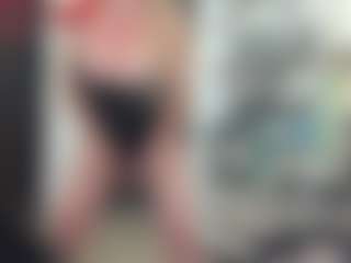 newlisa2018's Live Sex Cam Show