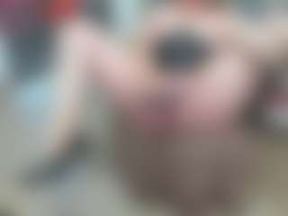 Live cam show with newlisa2018 - Smoke on Uber Horny