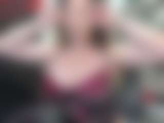 Live cam show with newlisa2018 - Green Eyes on Cam Slut