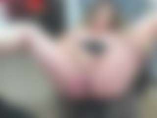 newlisa2018's Live Sex Cam Show