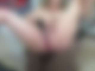newlisa2018's Live Sex Cam Show
