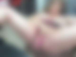 newlisa2018's Live Sex Cam Show