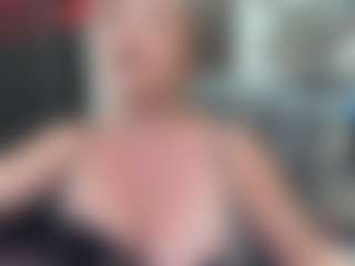 newlisa2018's Live Sex Cam Show