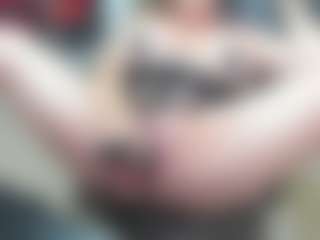 newlisa2018's Live Sex Cam Show