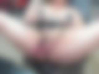 newlisa2018's Live Sex Cam Show